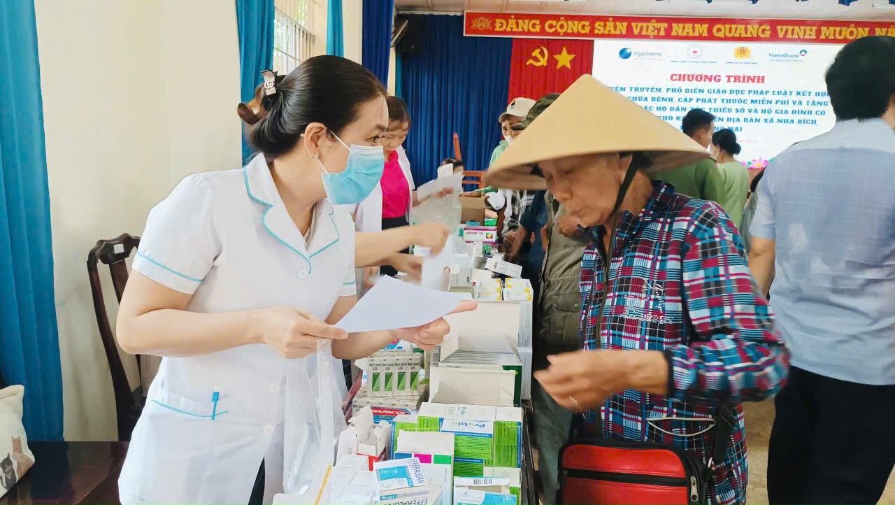 PHÁT%20THUOC.jpg