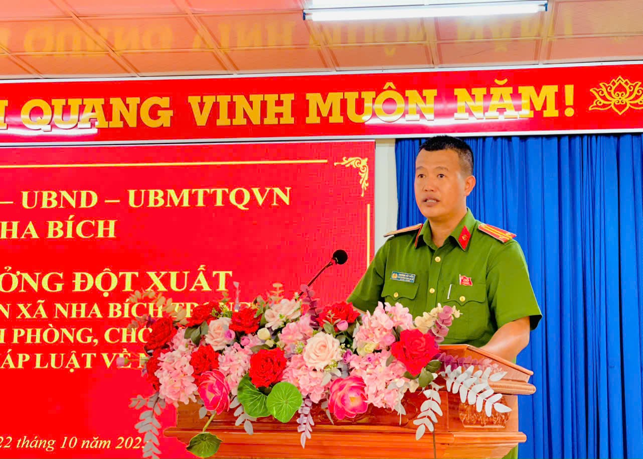 /Users/admin/Desktop/a hiển.jpg