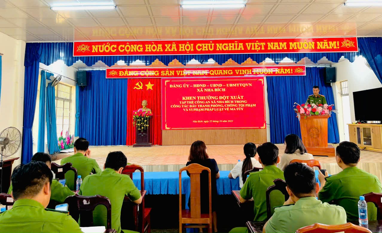 /Users/admin/Desktop/toàn cảnh.jpg