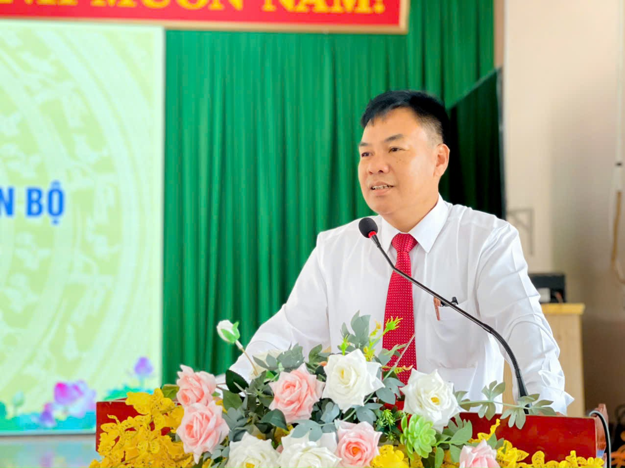 /Users/admin/Desktop/a tấn.jpg