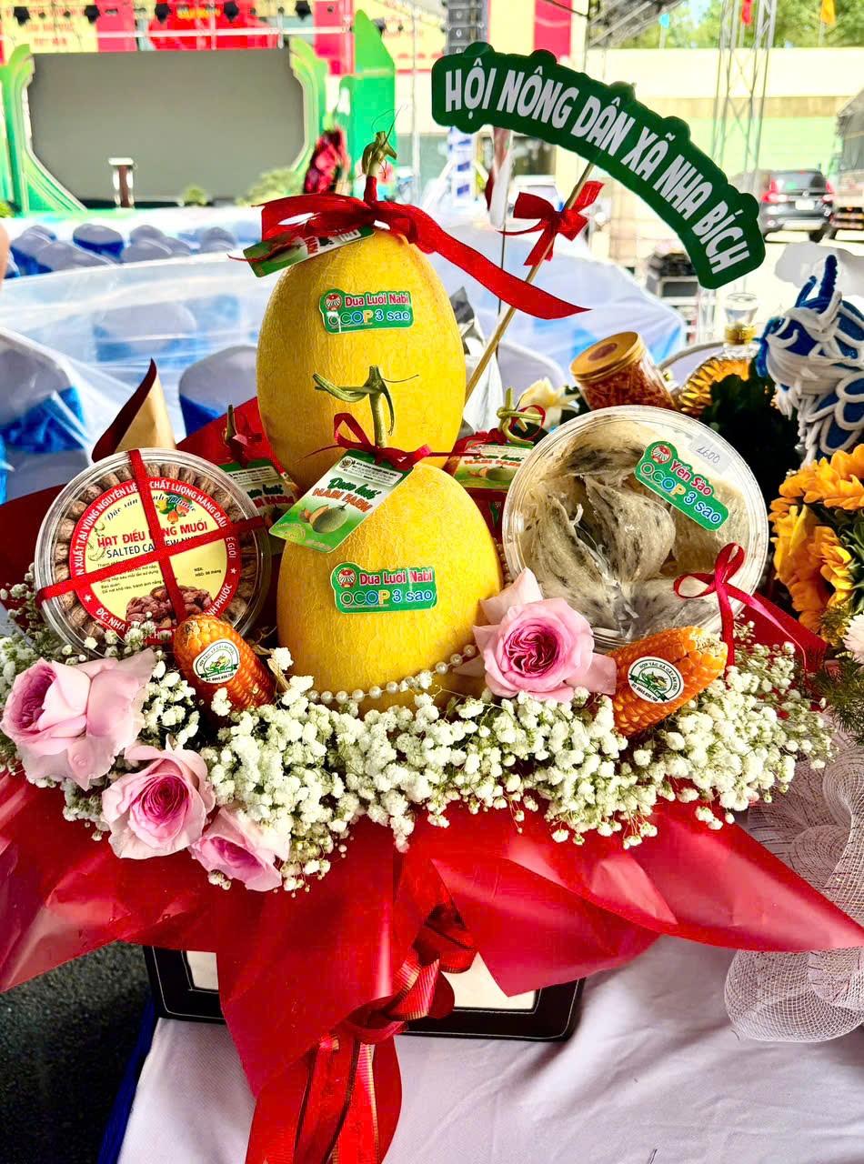 /Users/admin/Desktop/Giỏ trái.jpg