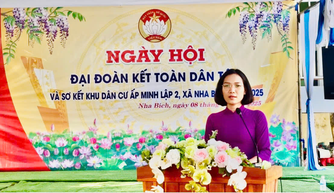 ''A person standing at a podium

AI-generated content may be incorrect.''