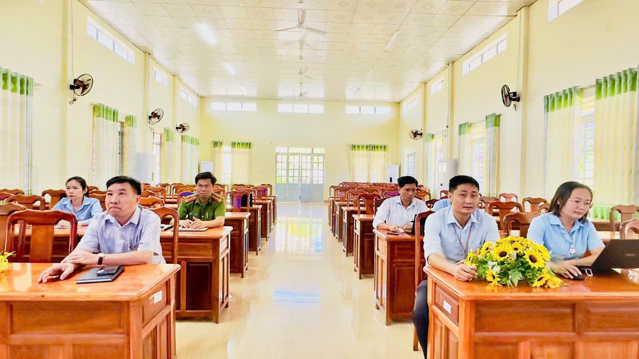 '''A group of people sitting at desks in a classroom

AI-generated content may be incorrect.'''